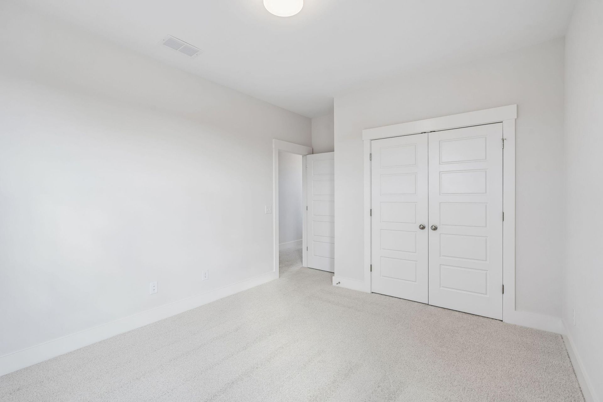 815 Gentle Breeze Drive Photo 32