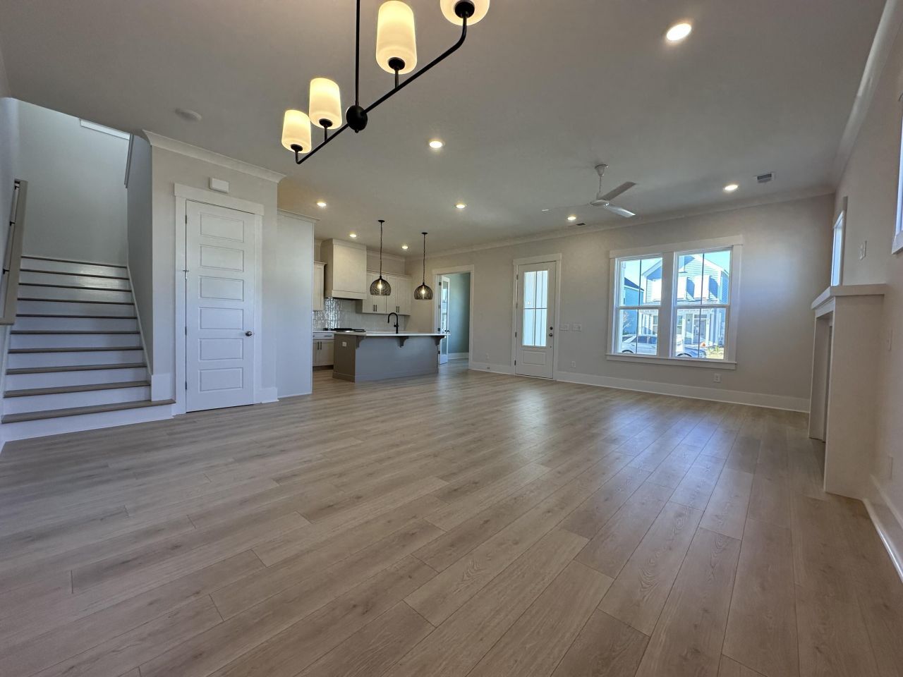 815 Gentle Breeze Drive Photo 4