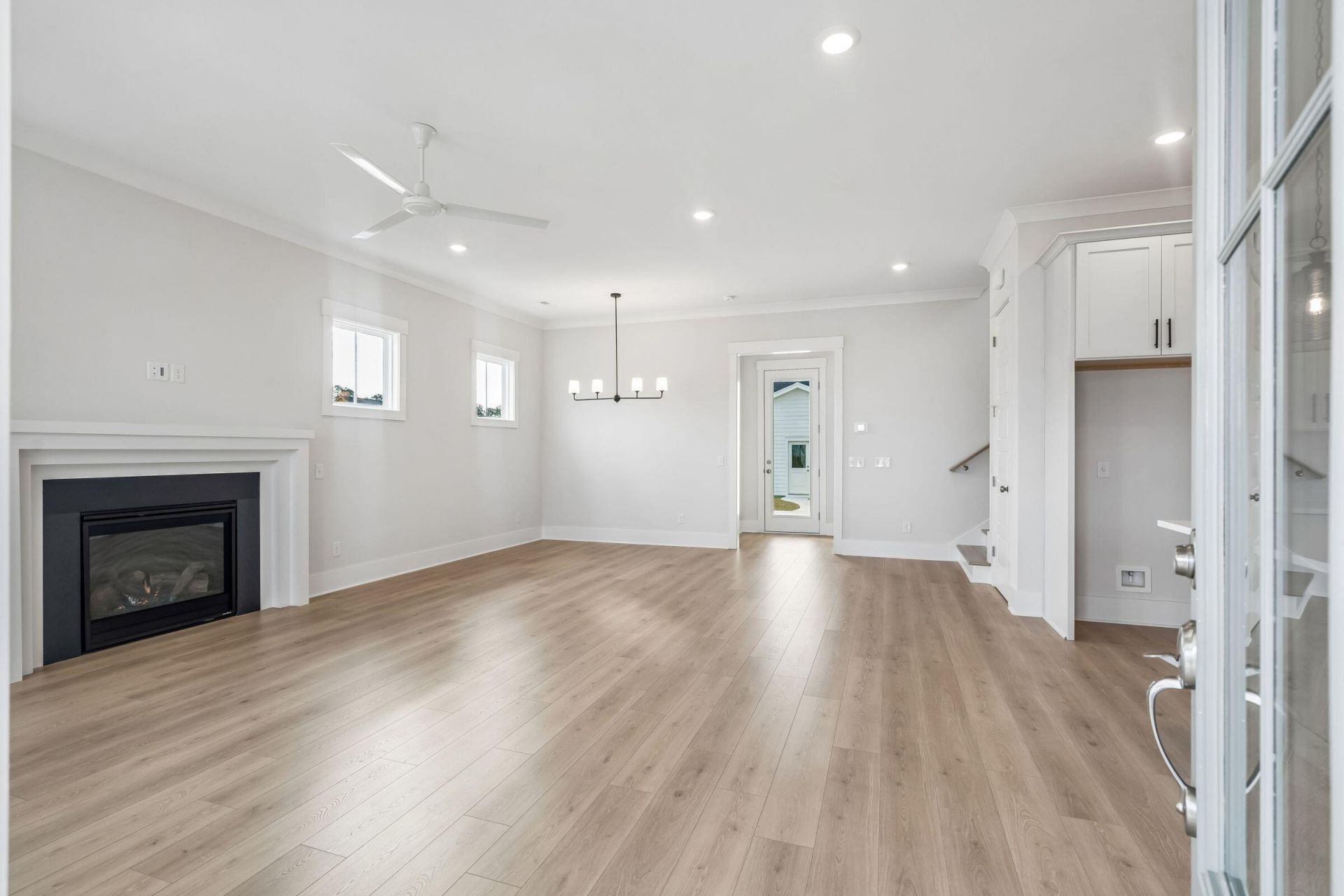 815 Gentle Breeze Drive Photo 5