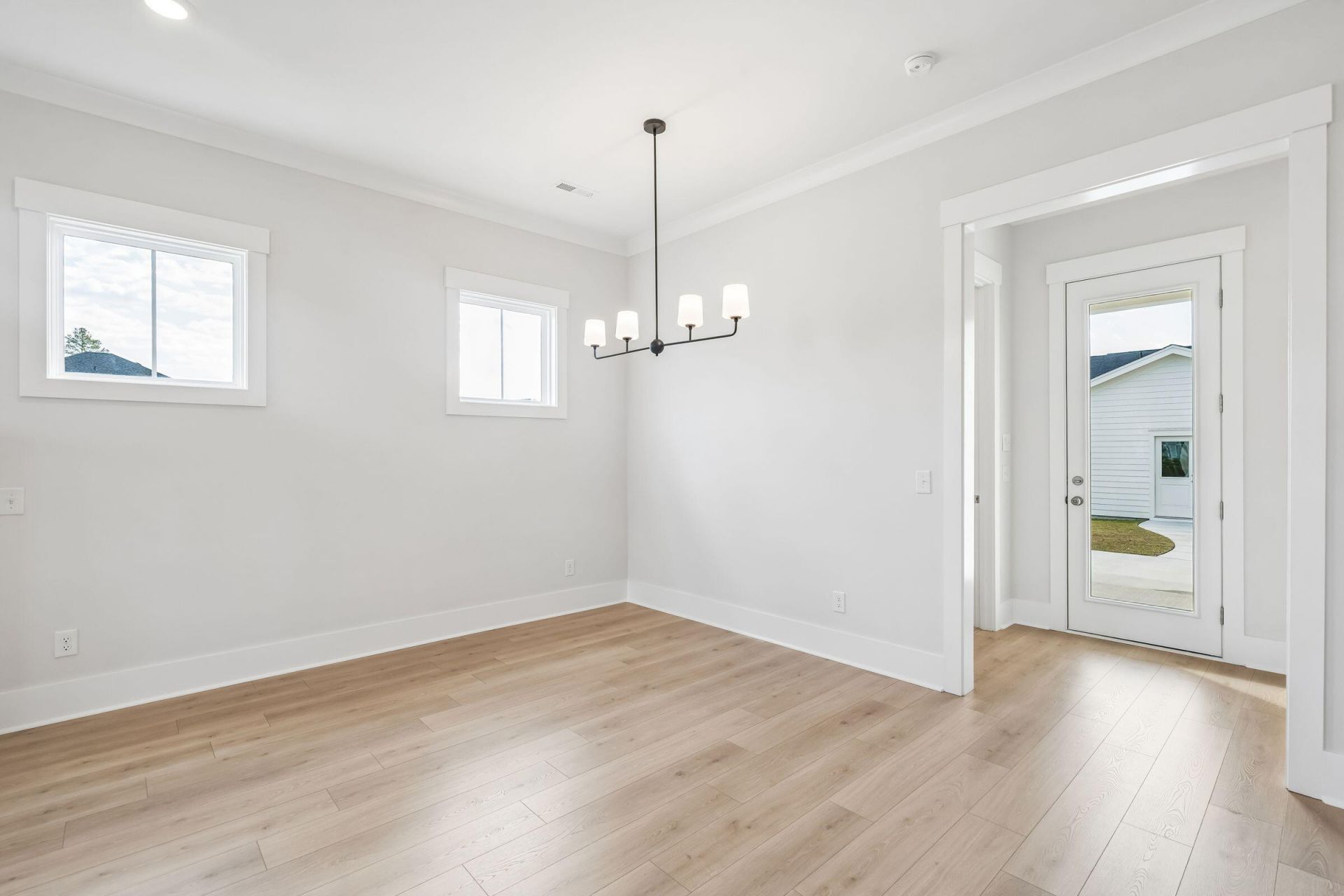 815 Gentle Breeze Drive Photo 8