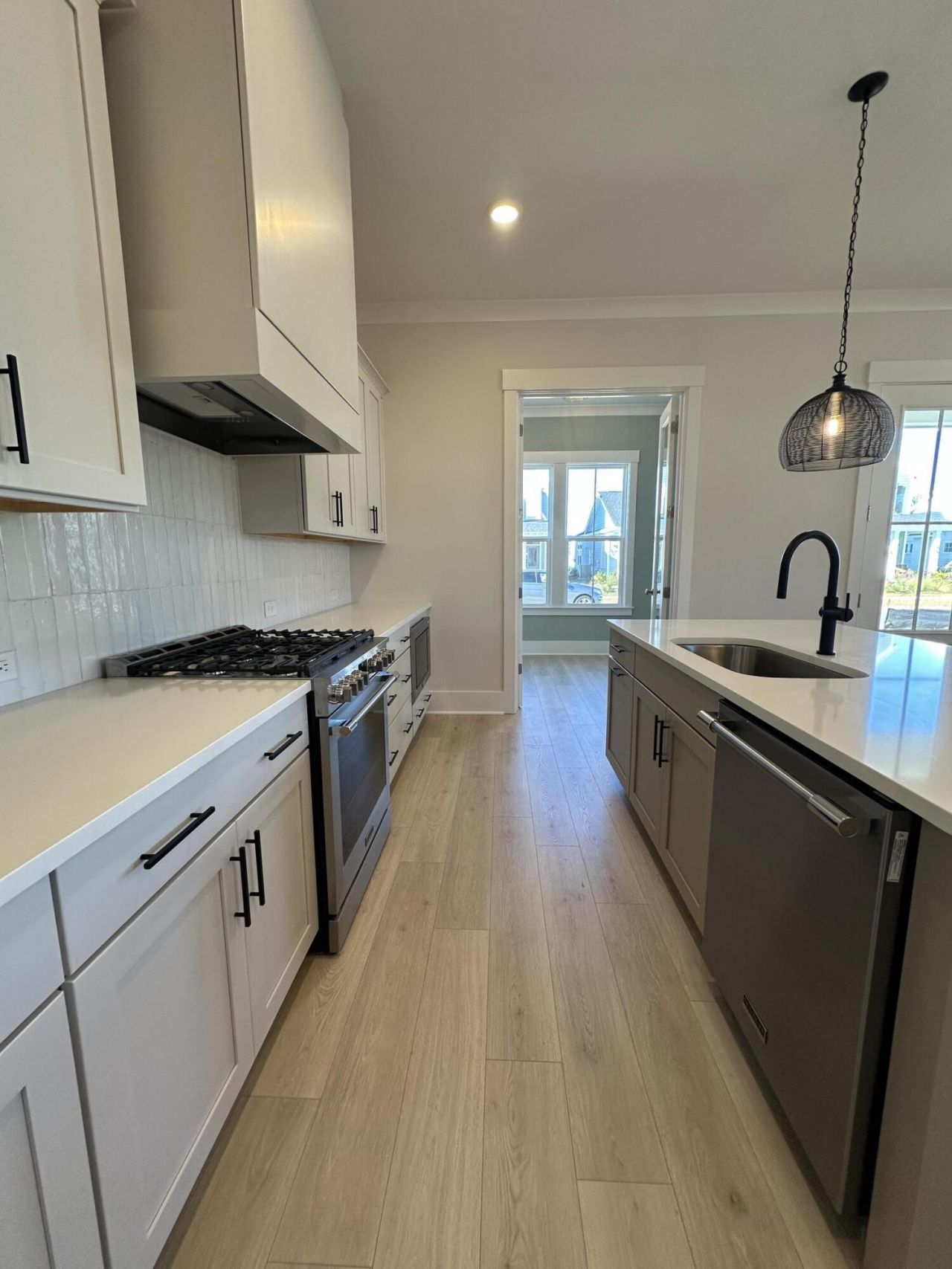 815 Gentle Breeze Drive Photo 8