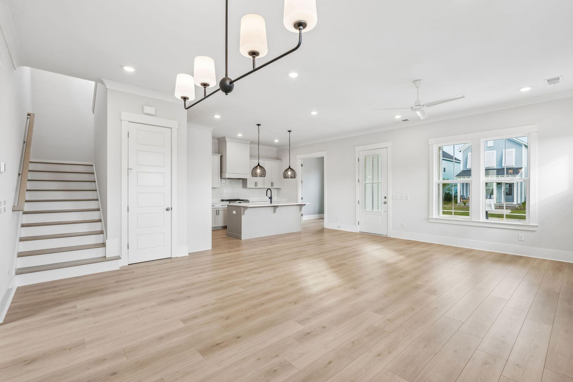 815 Gentle Breeze Drive Photo 9