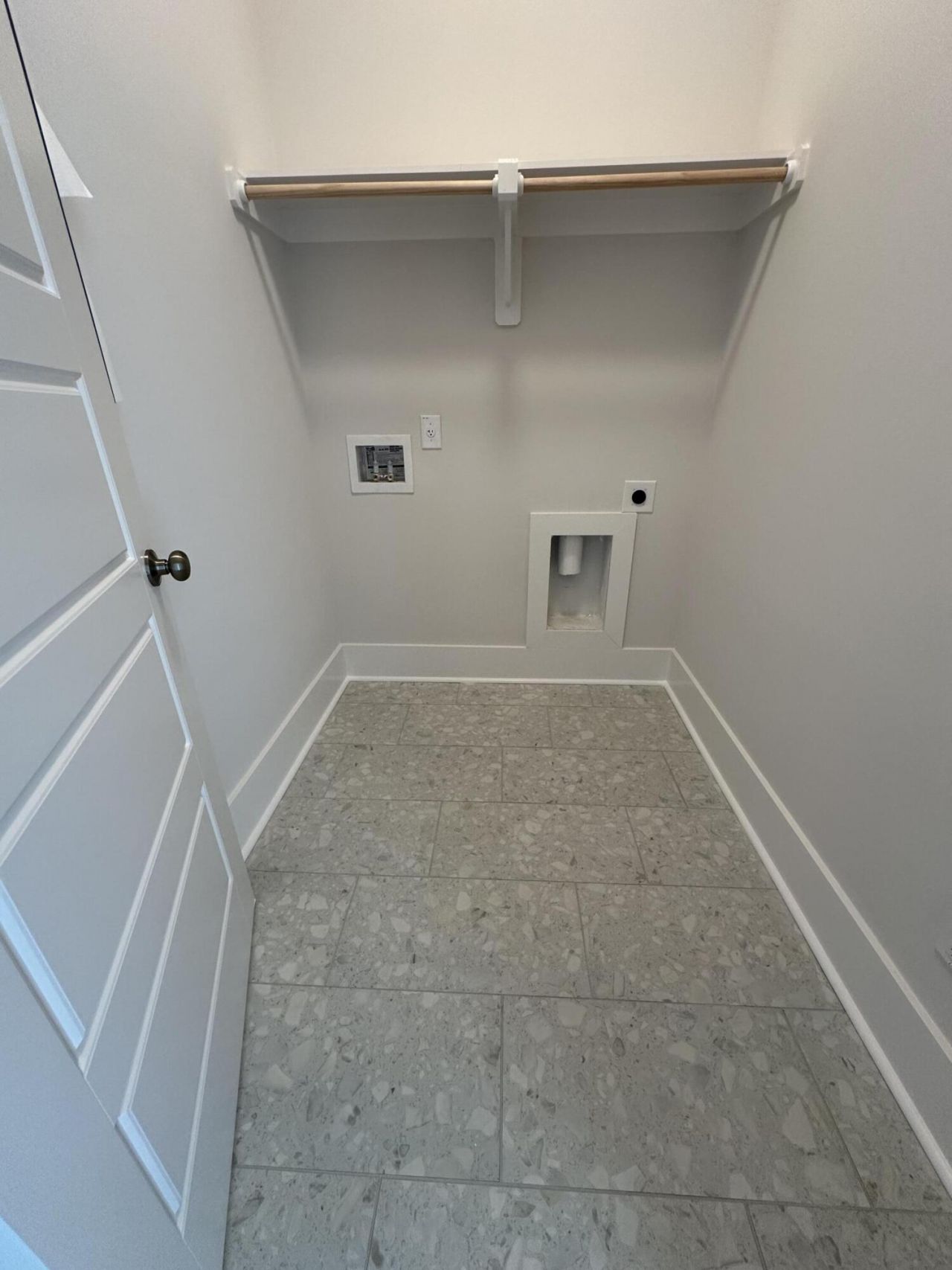 815 Gentle Breeze Drive Photo 9