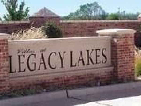 1300 Katelyn Court, Yukon, OK 73099