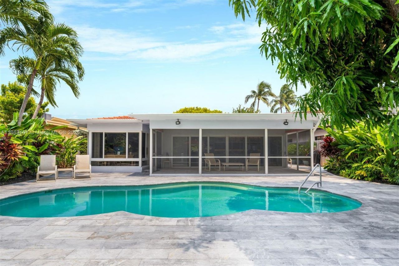 1410 Cleveland Rd, Miami Beach, FL 33141 Photo