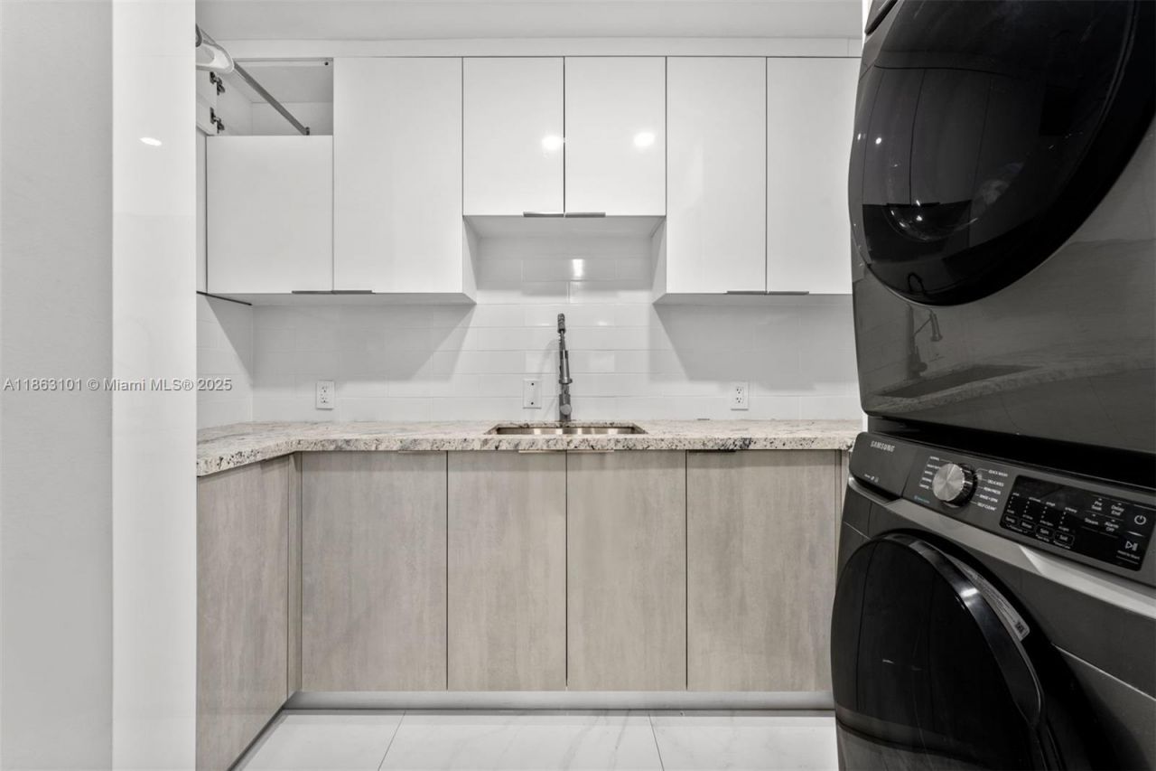 1410 Cleveland Rd, Miami Beach, FL 33141 Photo