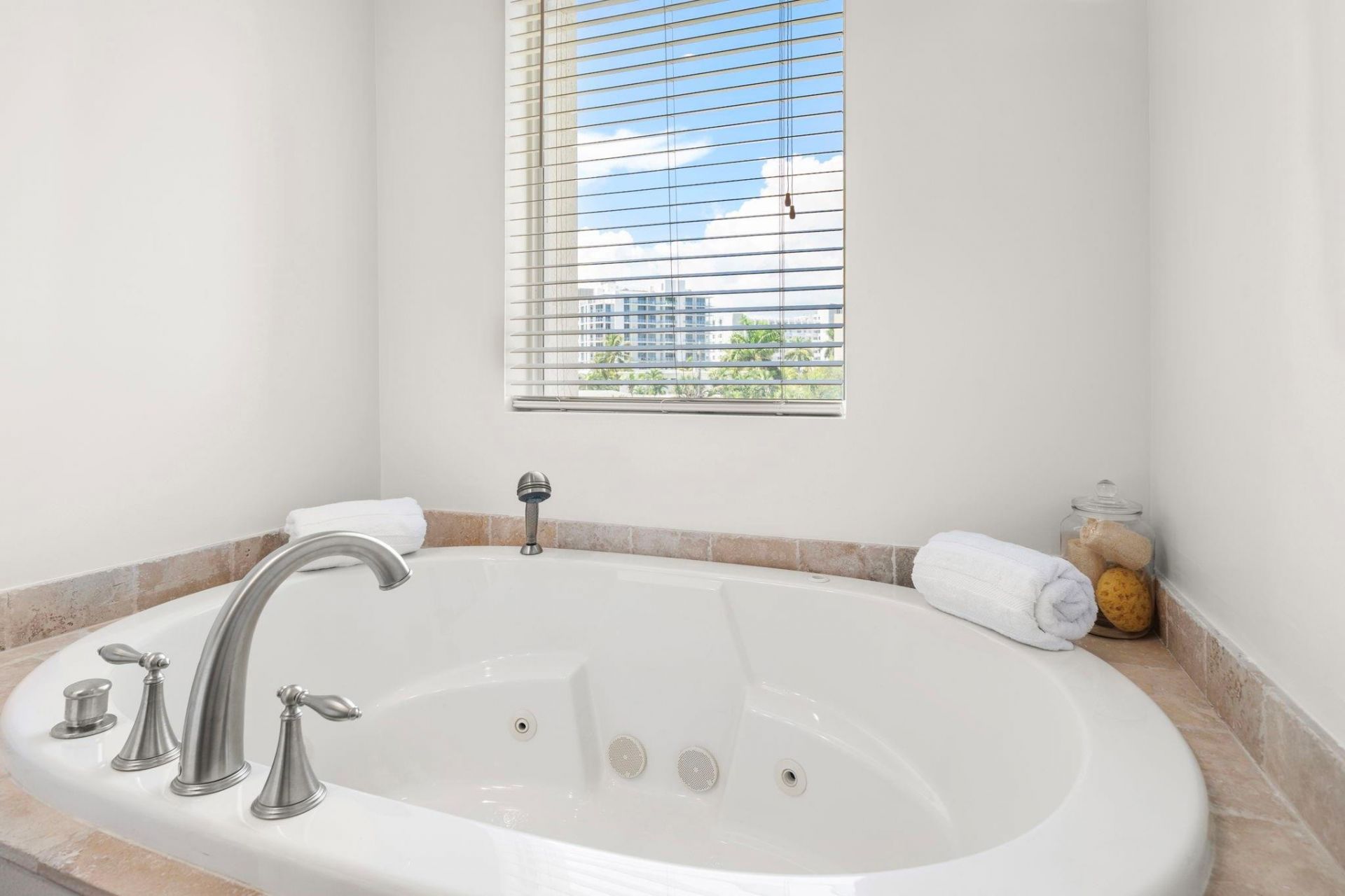 514 N Birch Road, Fort Lauderdale, FL 33304 Photo