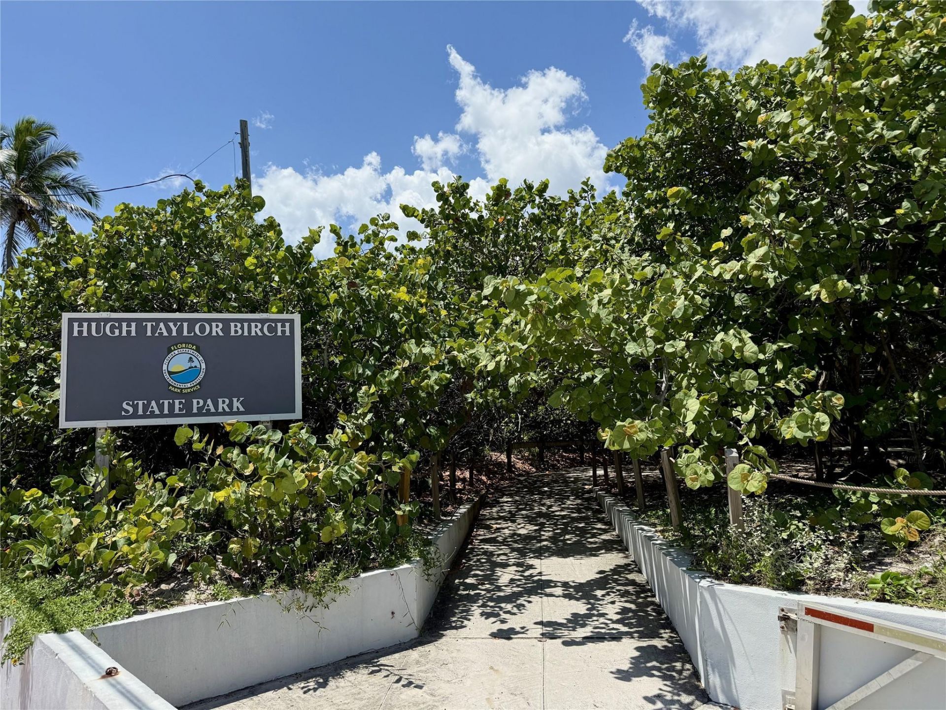 514 N Birch Road, Fort Lauderdale, FL 33304 Photo