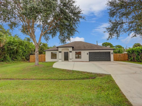 183 SW Ladybug Drive, Port St. Lucie, FL 34953
