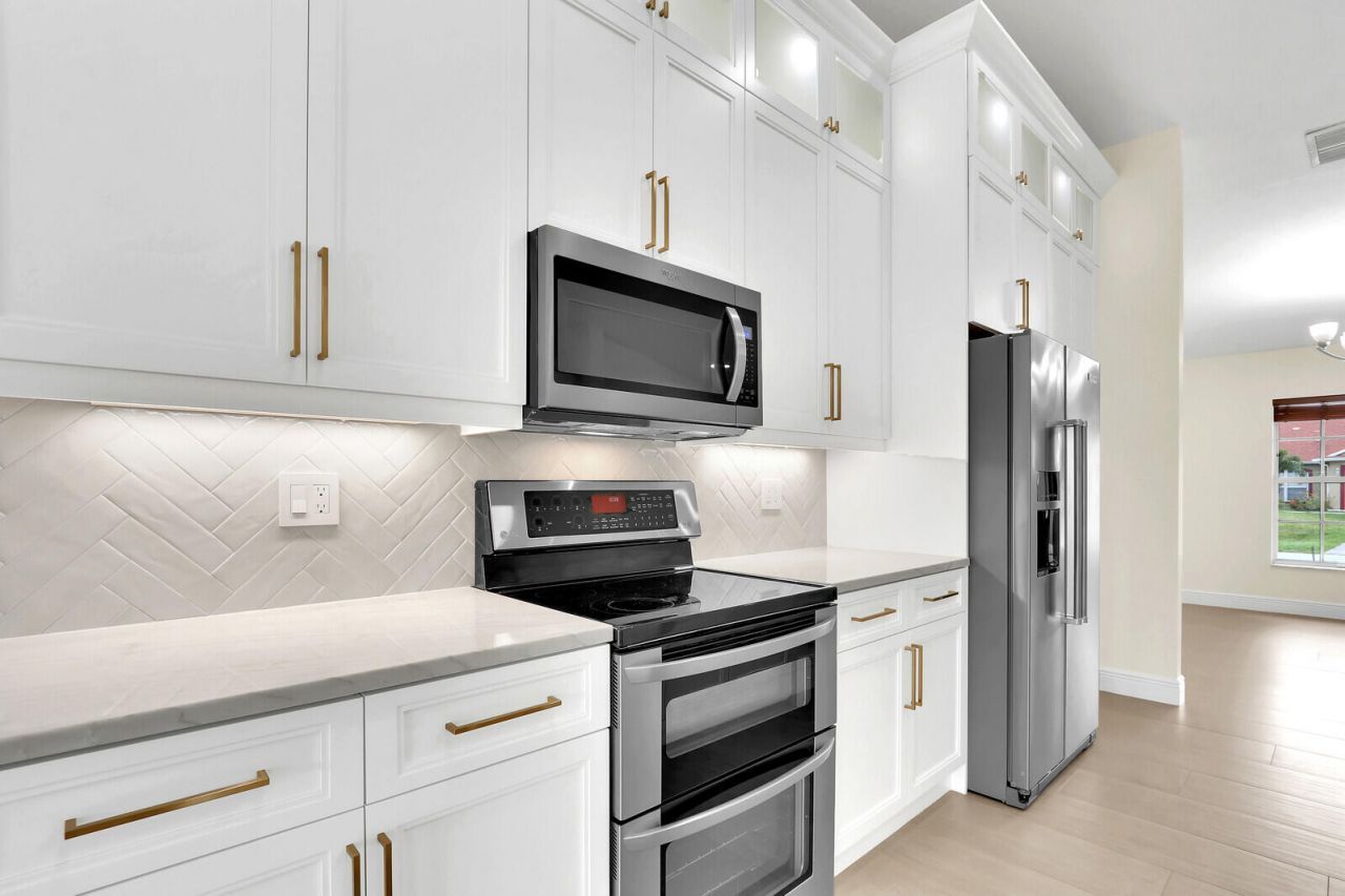 183 SW Ladybug Drive, Port Saint Lucie, FL 34953 Photo