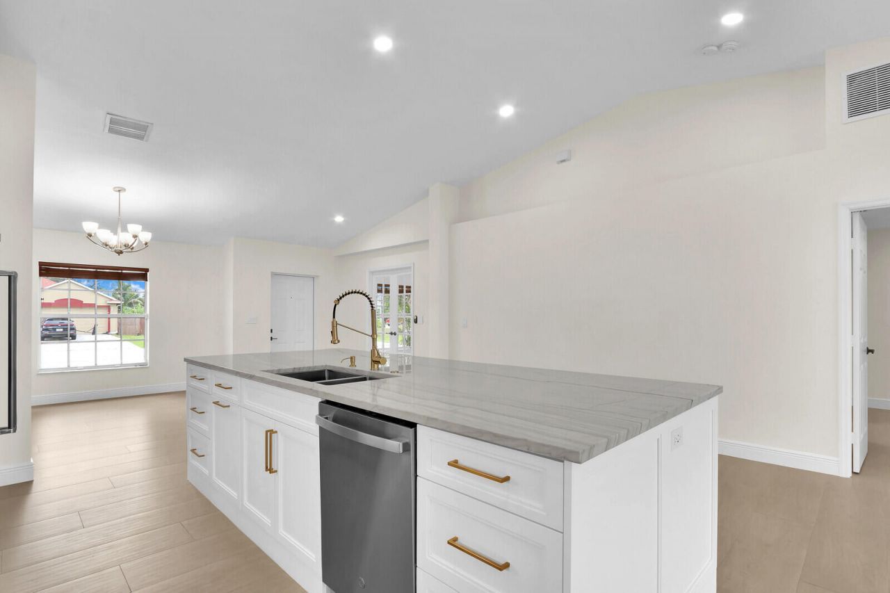 183 SW Ladybug Drive, Port Saint Lucie, FL 34953 Photo