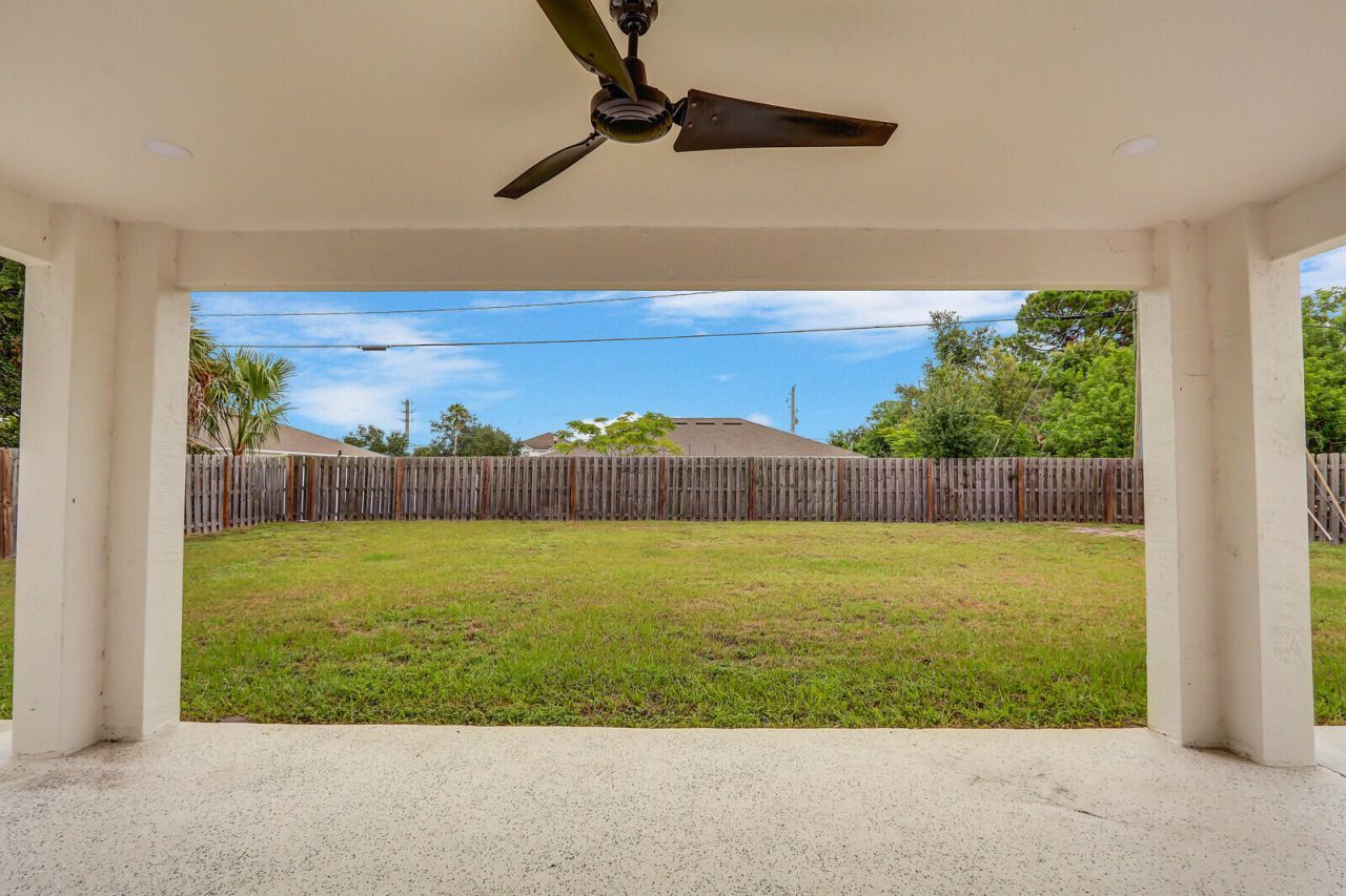 183 SW Ladybug Drive, Port Saint Lucie, FL 34953 Photo