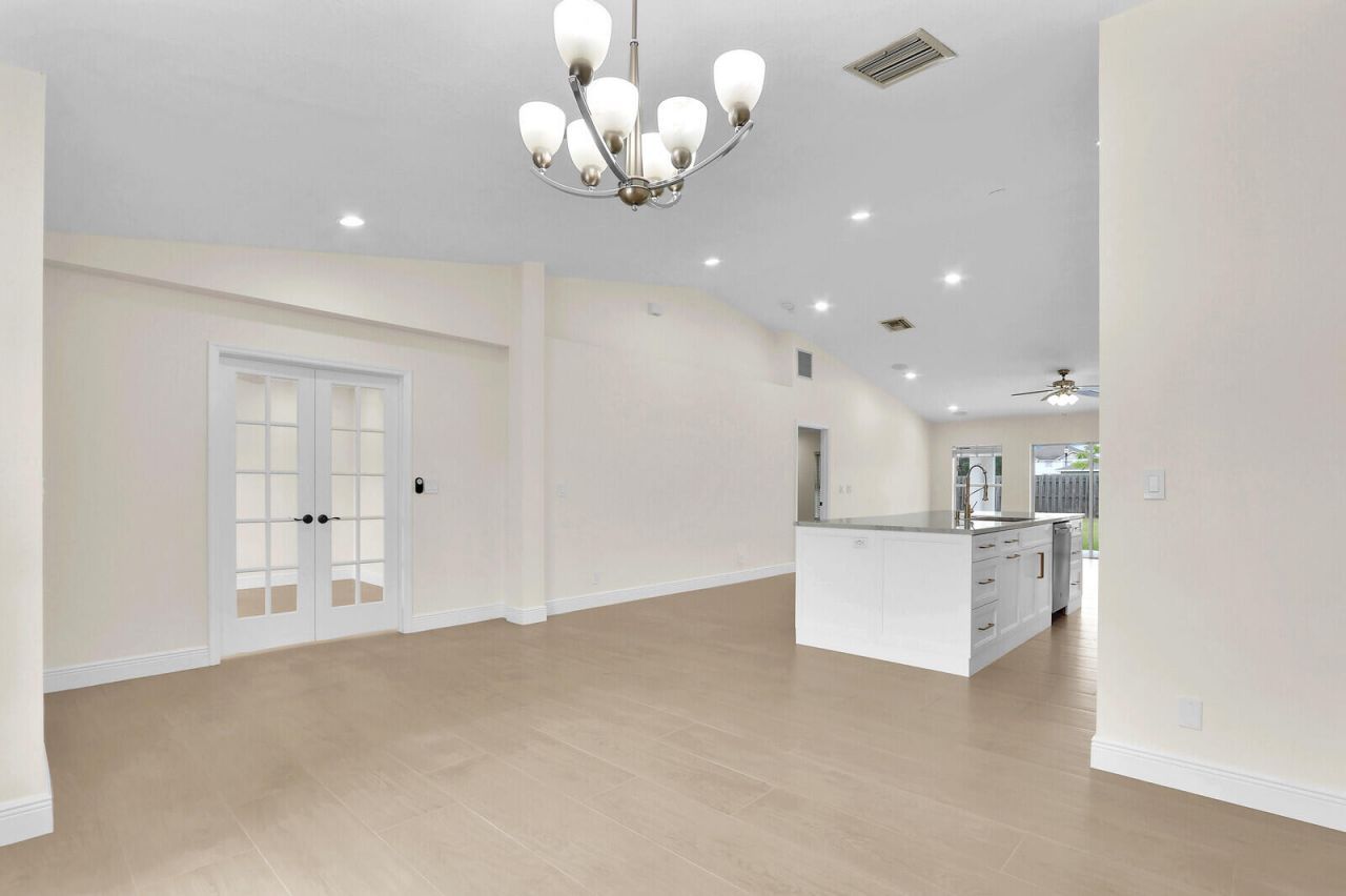 183 SW Ladybug Drive, Port Saint Lucie, FL 34953 Photo