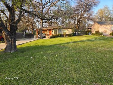 6327 Scyene Road, Dallas, TX 75227