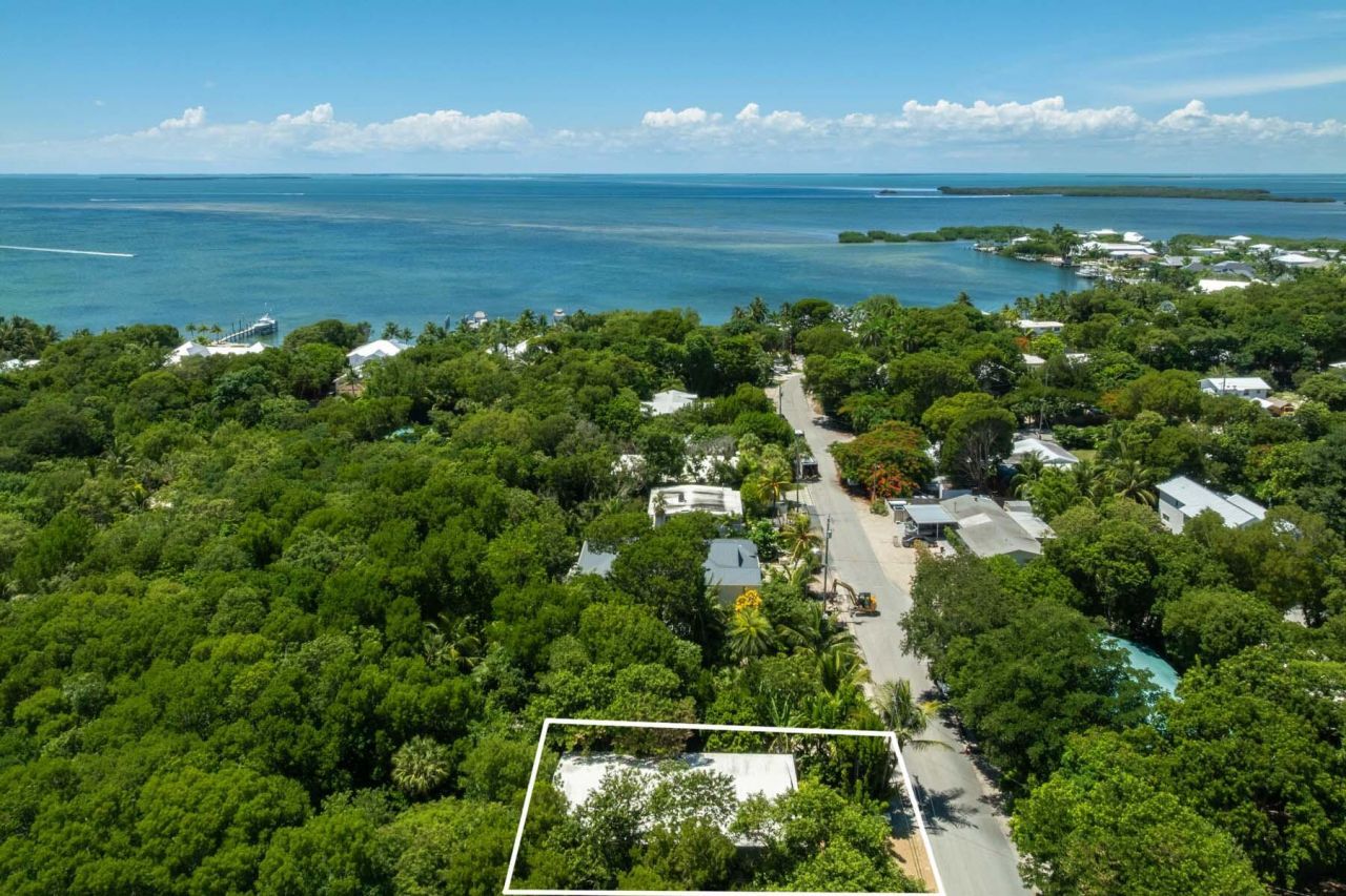 131 Indian Mound Trail, Islamorada, FL 33070 Photo