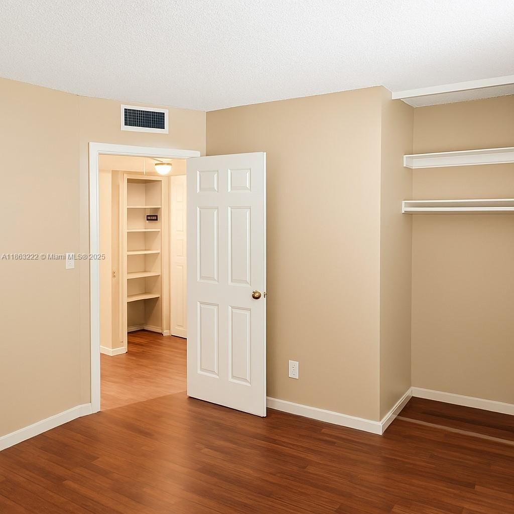 5071 W Oakland Park Blvd, Unit 103, Lauderdale Lakes, FL 33313 Photo