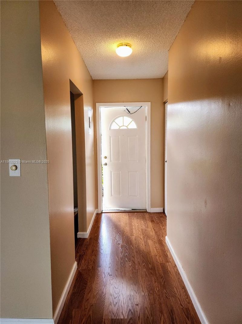 5071 W Oakland Park Blvd, Unit 103, Lauderdale Lakes, FL 33313 Photo