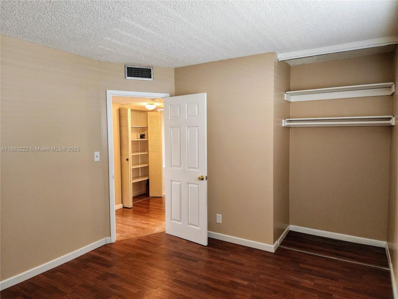 5071 W Oakland Park Blvd, Unit 103, Lauderdale Lakes, FL 33313 Photo