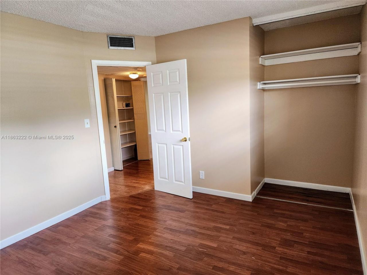 5071 W Oakland Park Blvd, Unit 103, Lauderdale Lakes, FL 33313 Photo