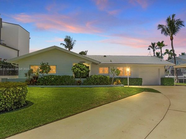 19125 Waterway Rd, Jupiter, FL 33469