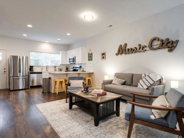 300 Stewarts Ferry Pike, Unit 18, Nashville, TN 37214