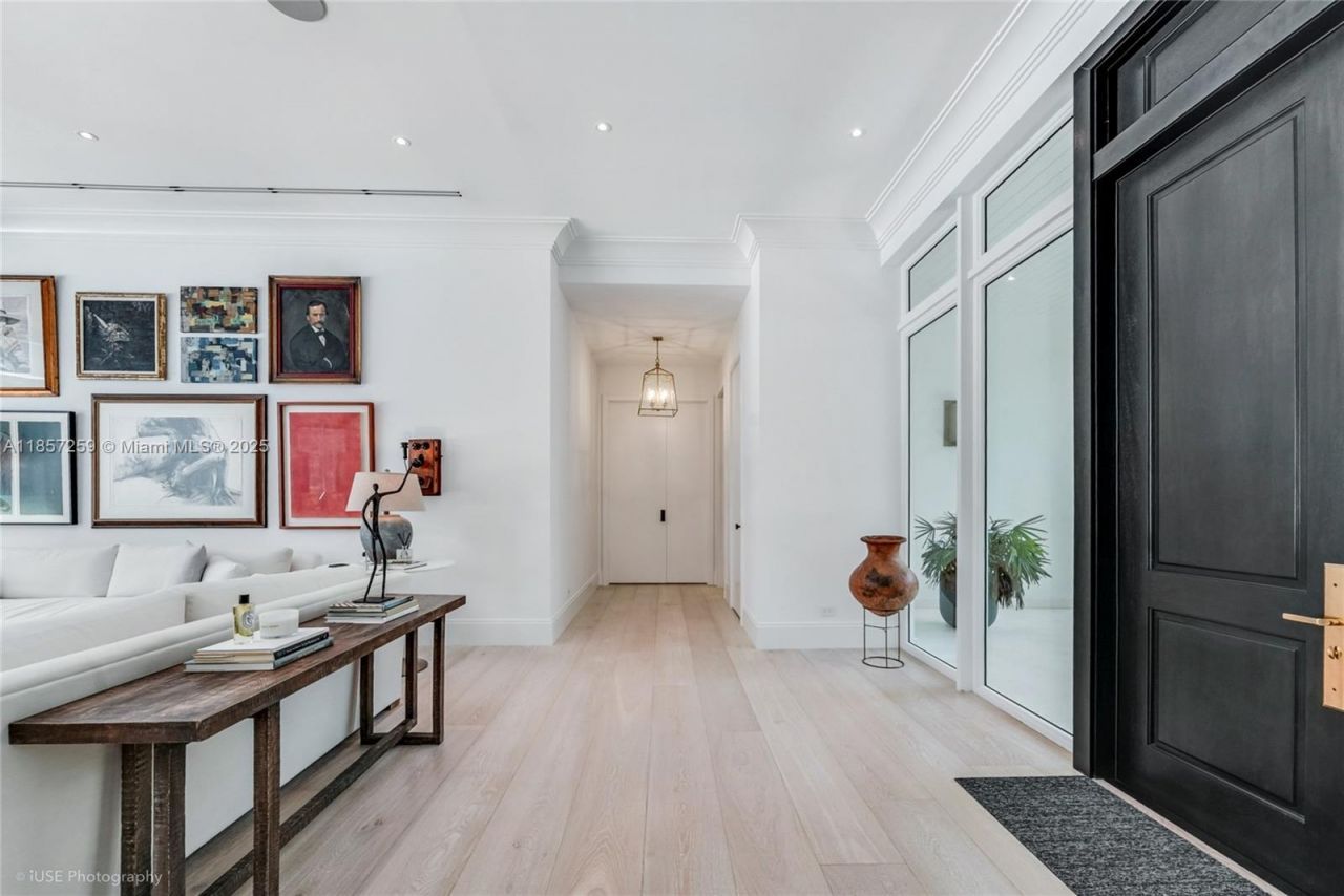 5501 Snapper Creek Rd, Coral Gables, FL 33156 Photo