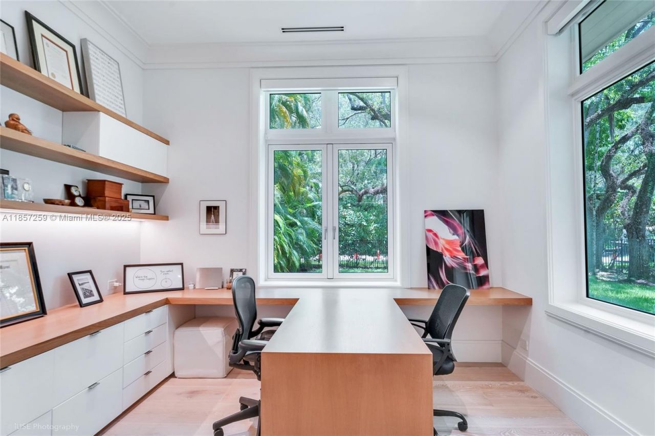 5501 Snapper Creek Rd, Coral Gables, FL 33156 Photo