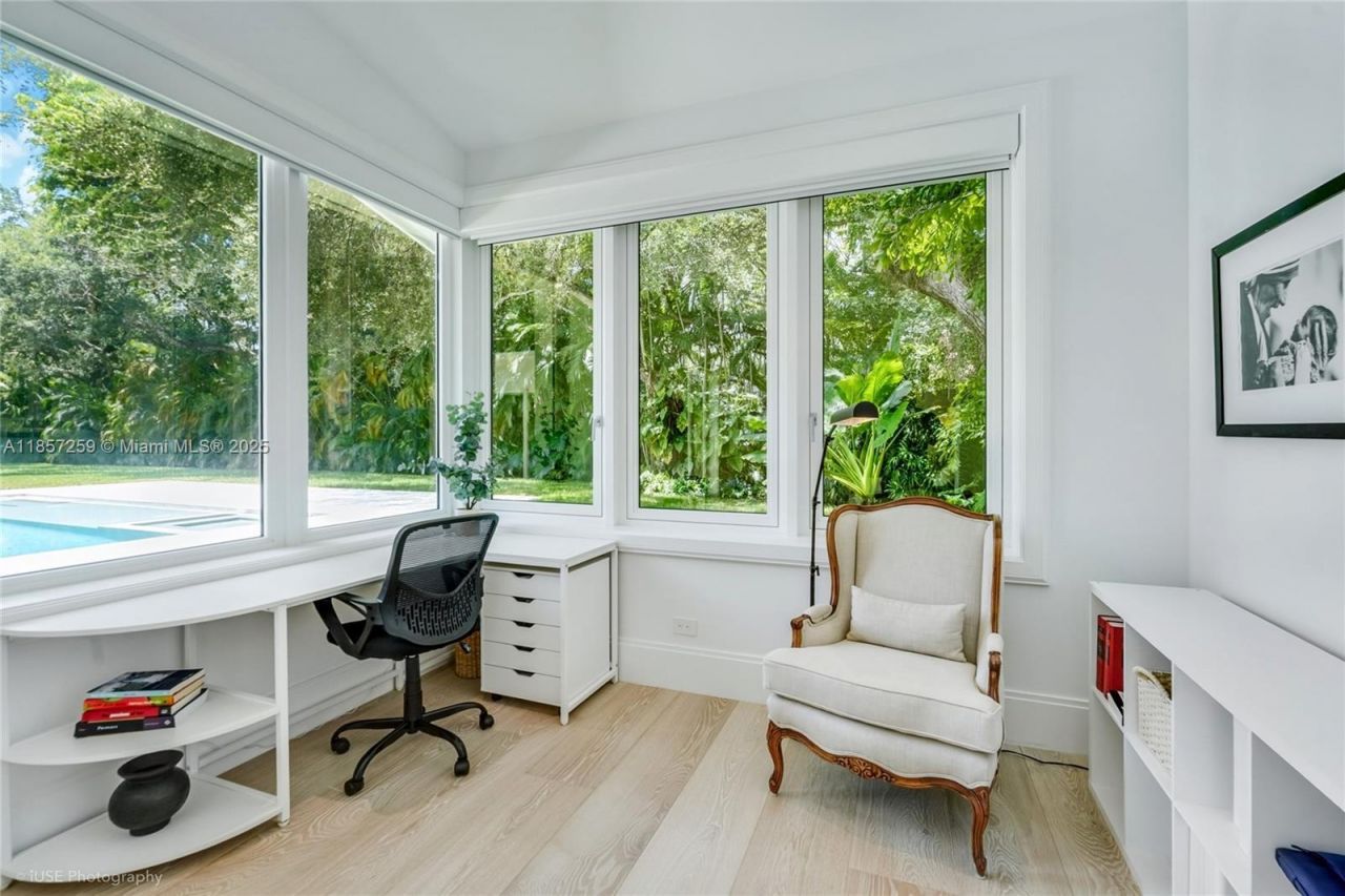 5501 Snapper Creek Rd, Coral Gables, FL 33156 Photo