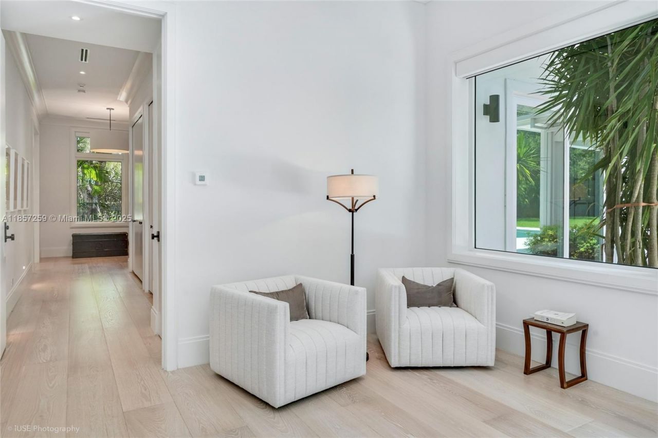 5501 Snapper Creek Rd, Coral Gables, FL 33156 Photo