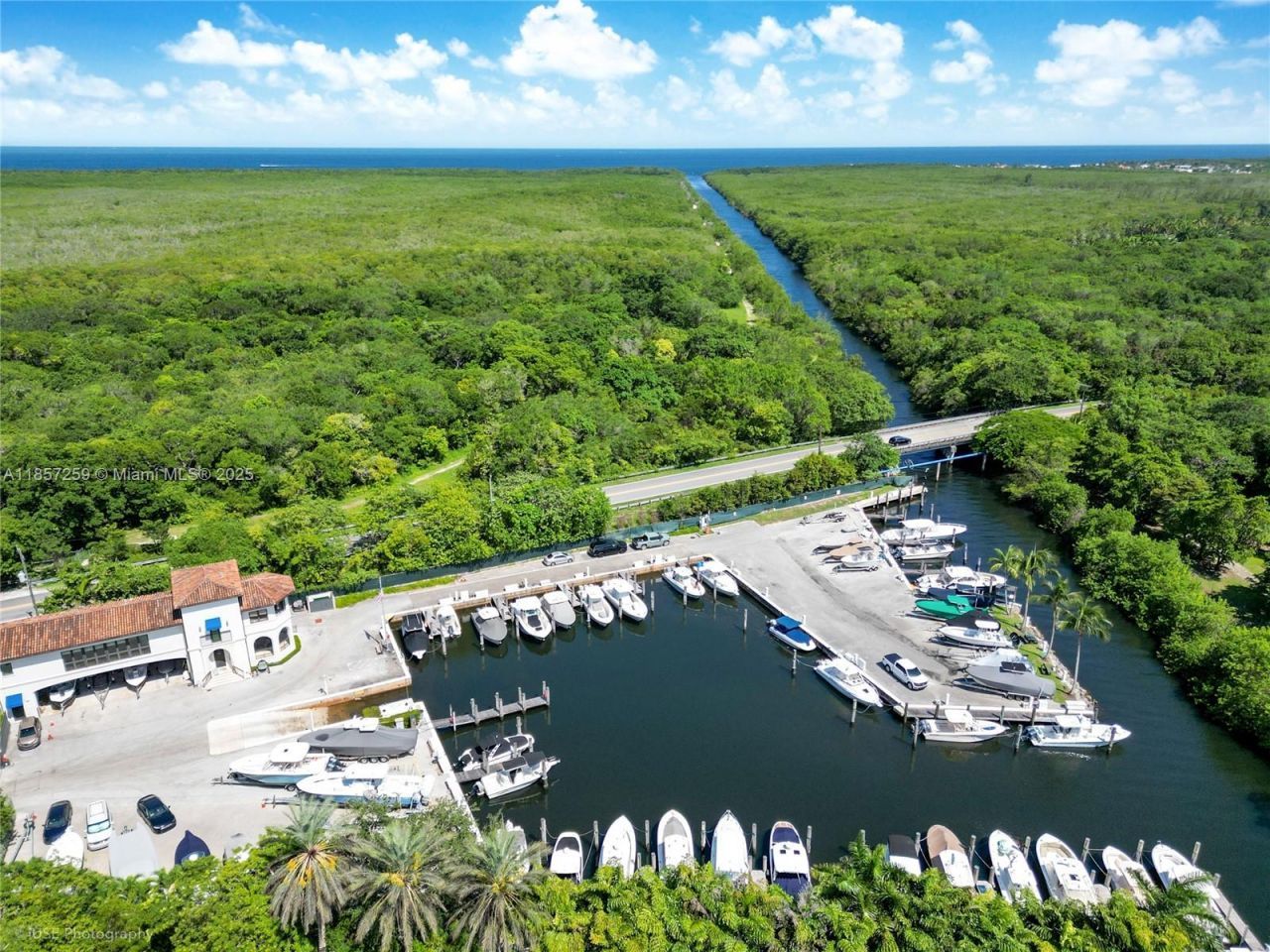 5501 Snapper Creek Rd, Coral Gables, FL 33156 Photo