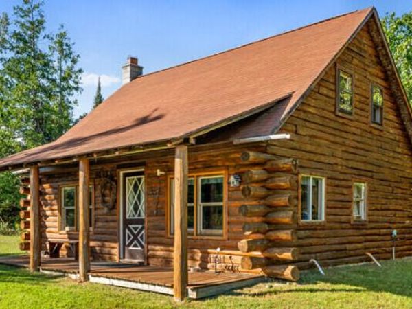 10630 Clinton Creek Road, Posen, MI 49776