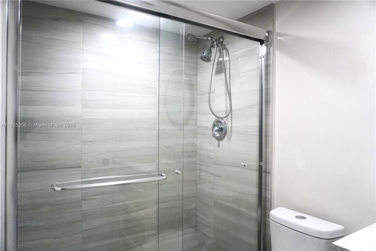 7350 NW 18th St, Unit 104, Margate, FL 33063 Photo