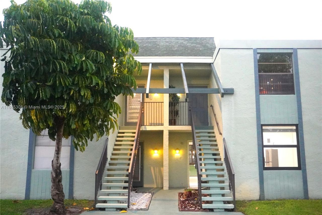 7350 NW 18th St, Unit 104, Margate, FL 33063 Photo