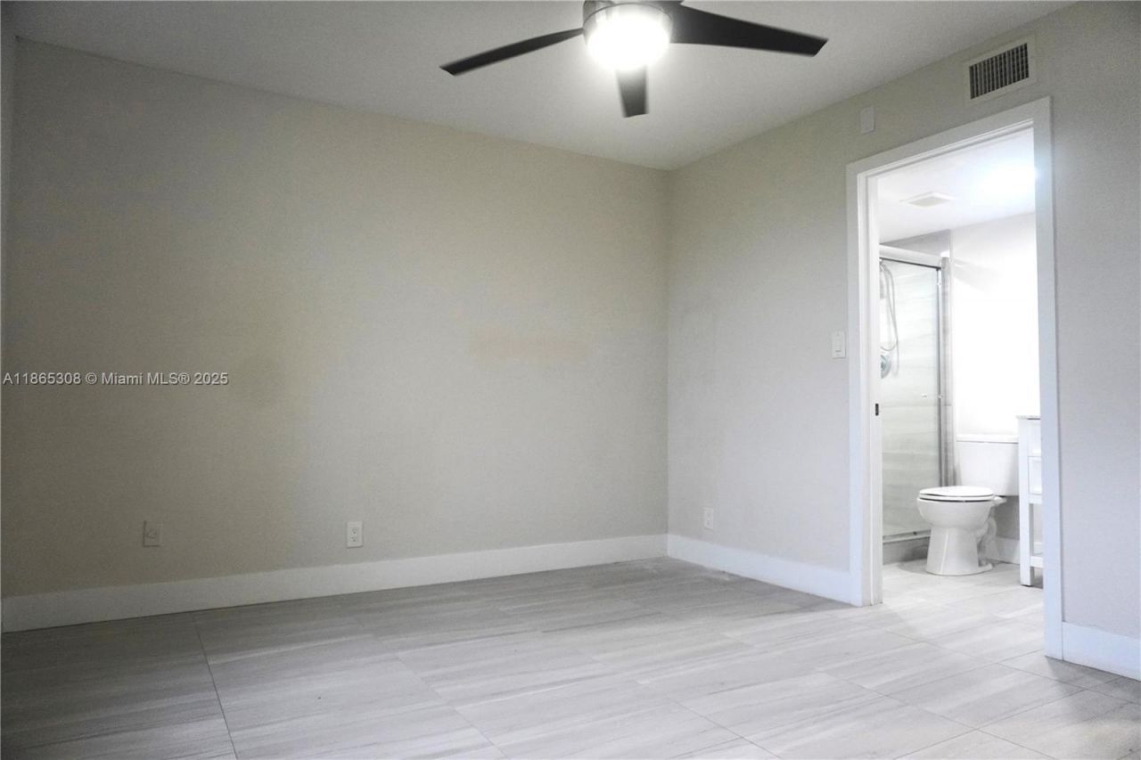 7350 NW 18th St, Unit 104, Margate, FL 33063 Photo