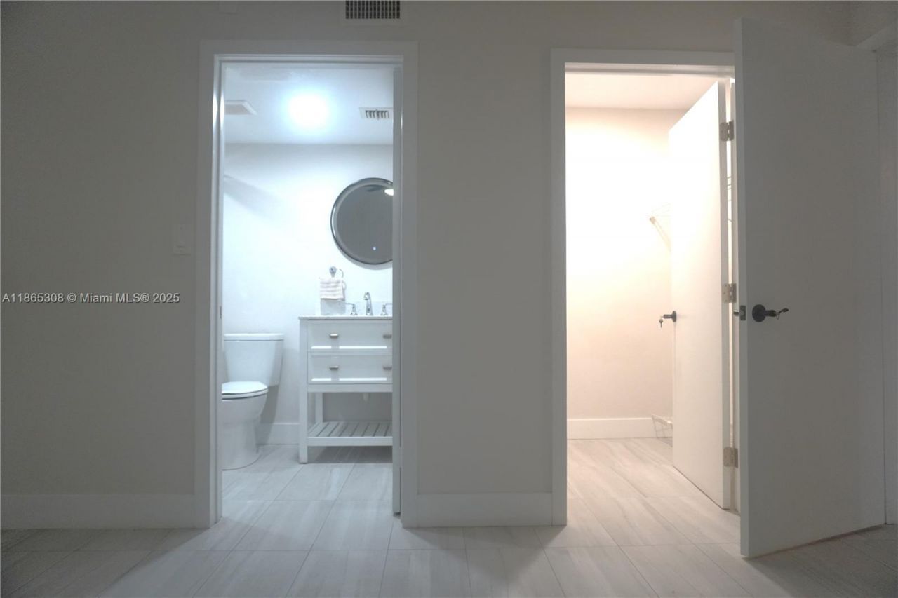 7350 NW 18th St, Unit 104, Margate, FL 33063 Photo