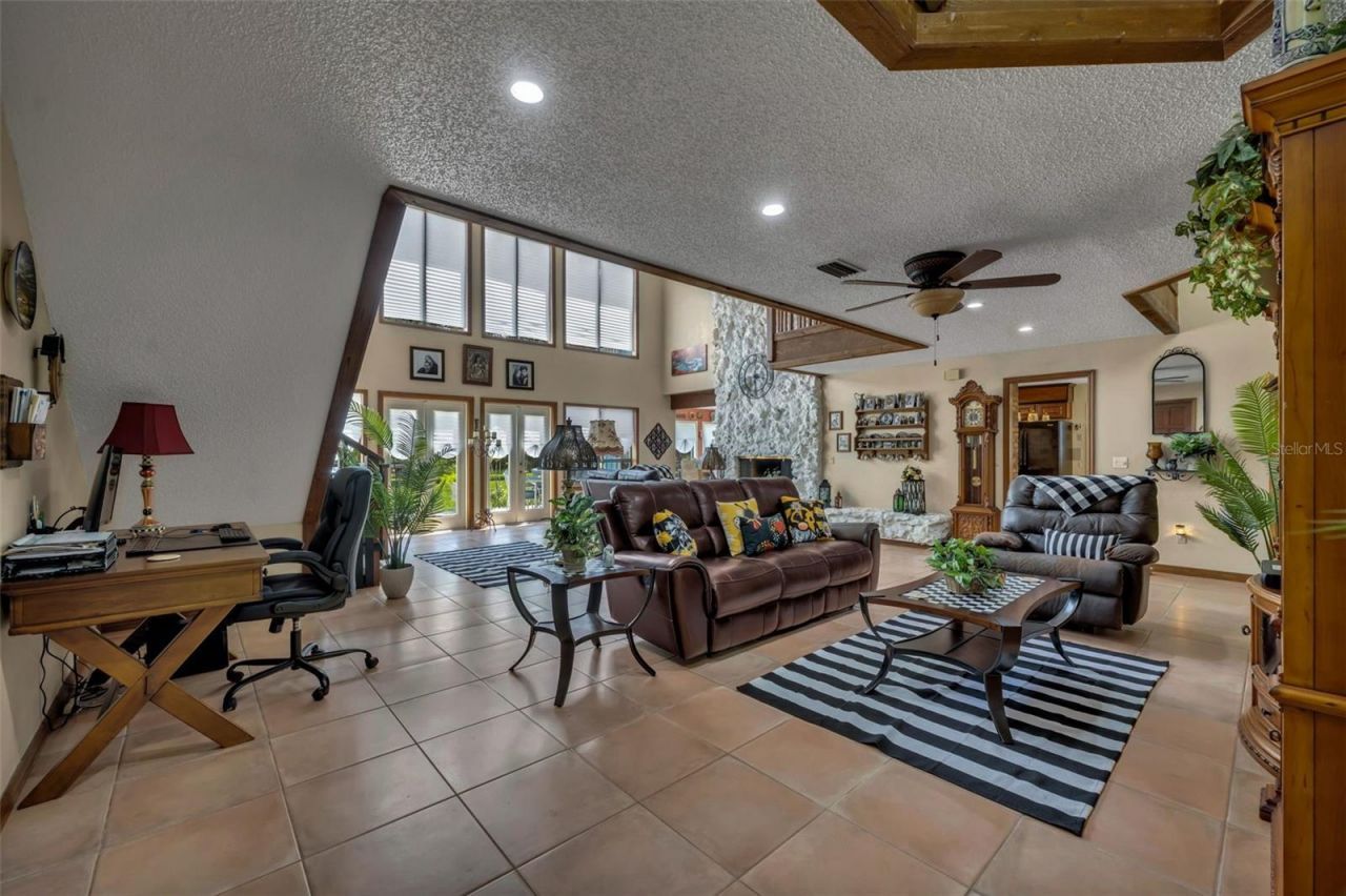 105 Saxon Boulevard, Deltona, FL 32725 Photo