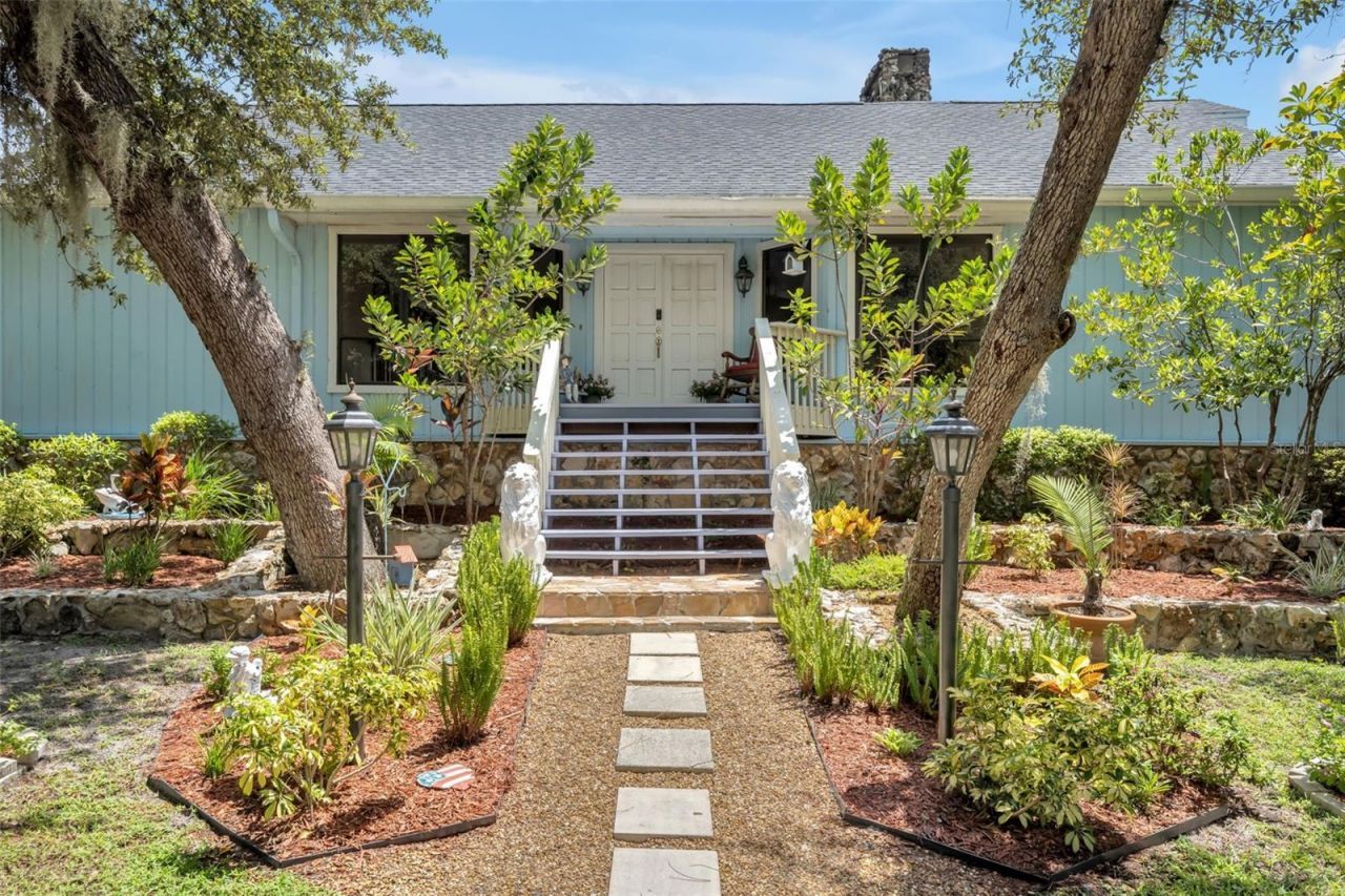 105 Saxon Boulevard, Deltona, FL 32725 Photo