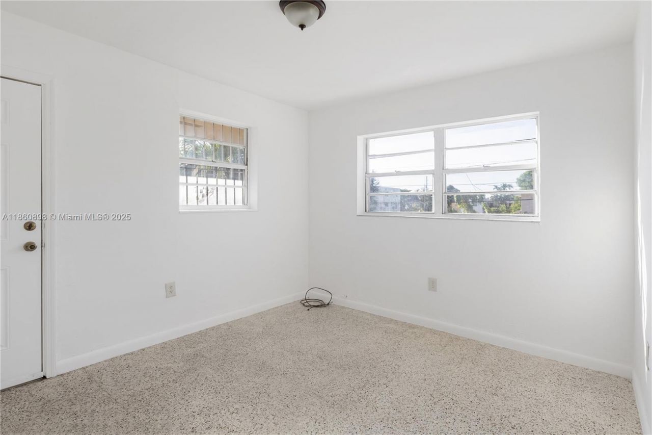 1251 NW 59th St, Unit 3, Miami, FL 33142 Photo