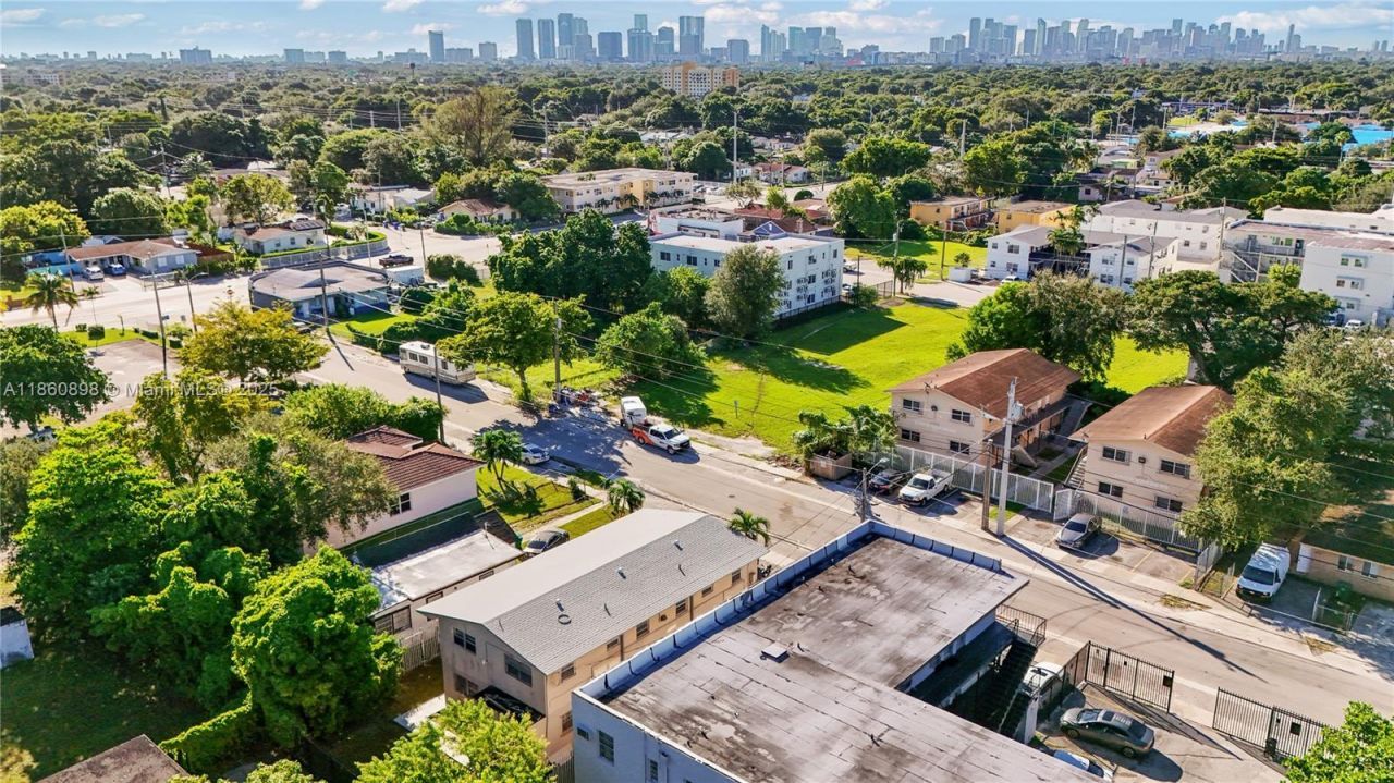 1251 NW 59th St, Unit 3, Miami, FL 33142 Photo