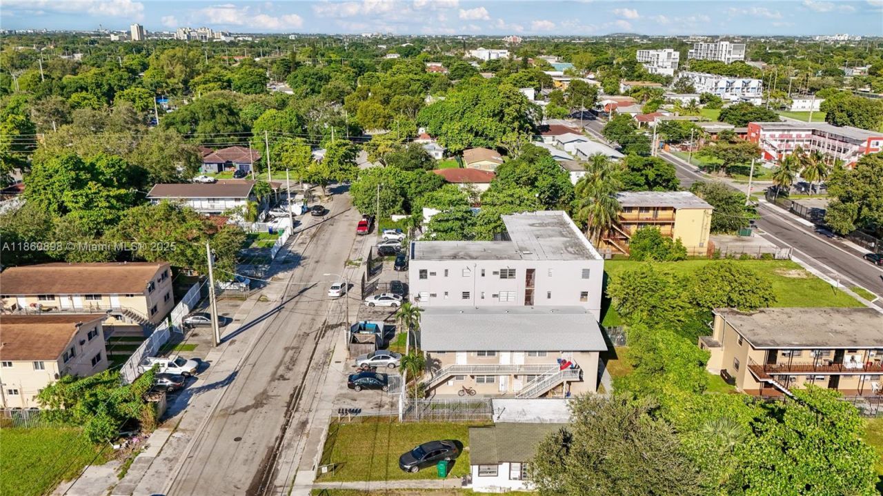 1251 NW 59th St, Unit 3, Miami, FL 33142 Photo