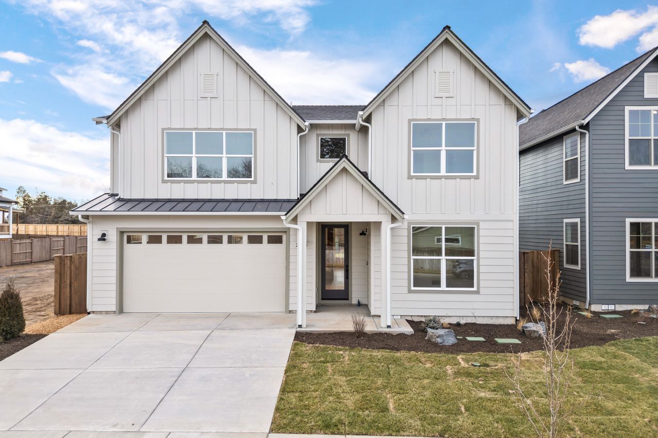 2155 SW 43rd Street, Unit Lot 15, Redmond, OR 97756 Main Photo