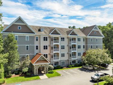 4 Henry David Drive, Unit 203, Nashua, NH 03062