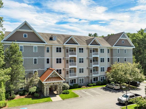 4 Henry David Drive, Unit 203, Nashua, NH 03062