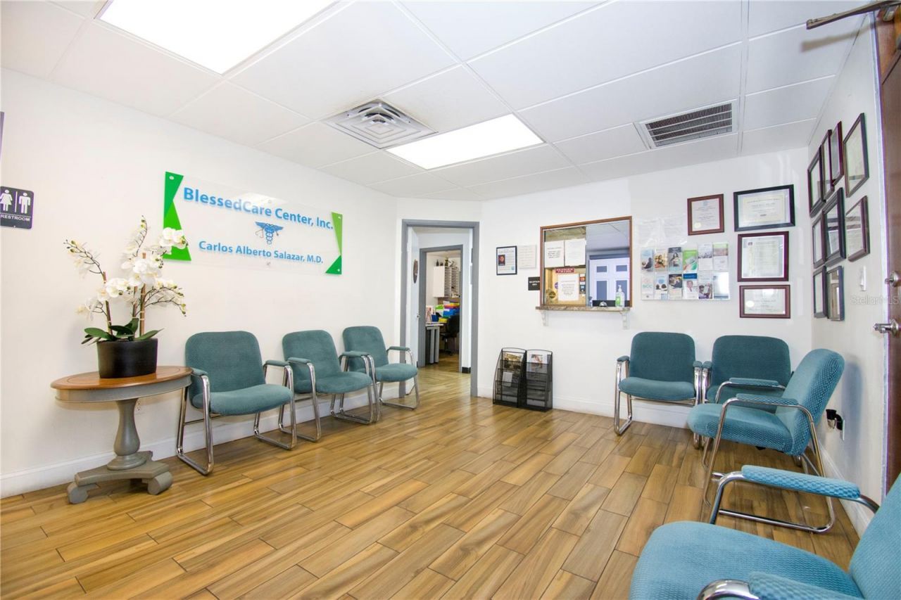 4710 N Habana Avenue, Unit 402, Tampa, FL 33614 Photo