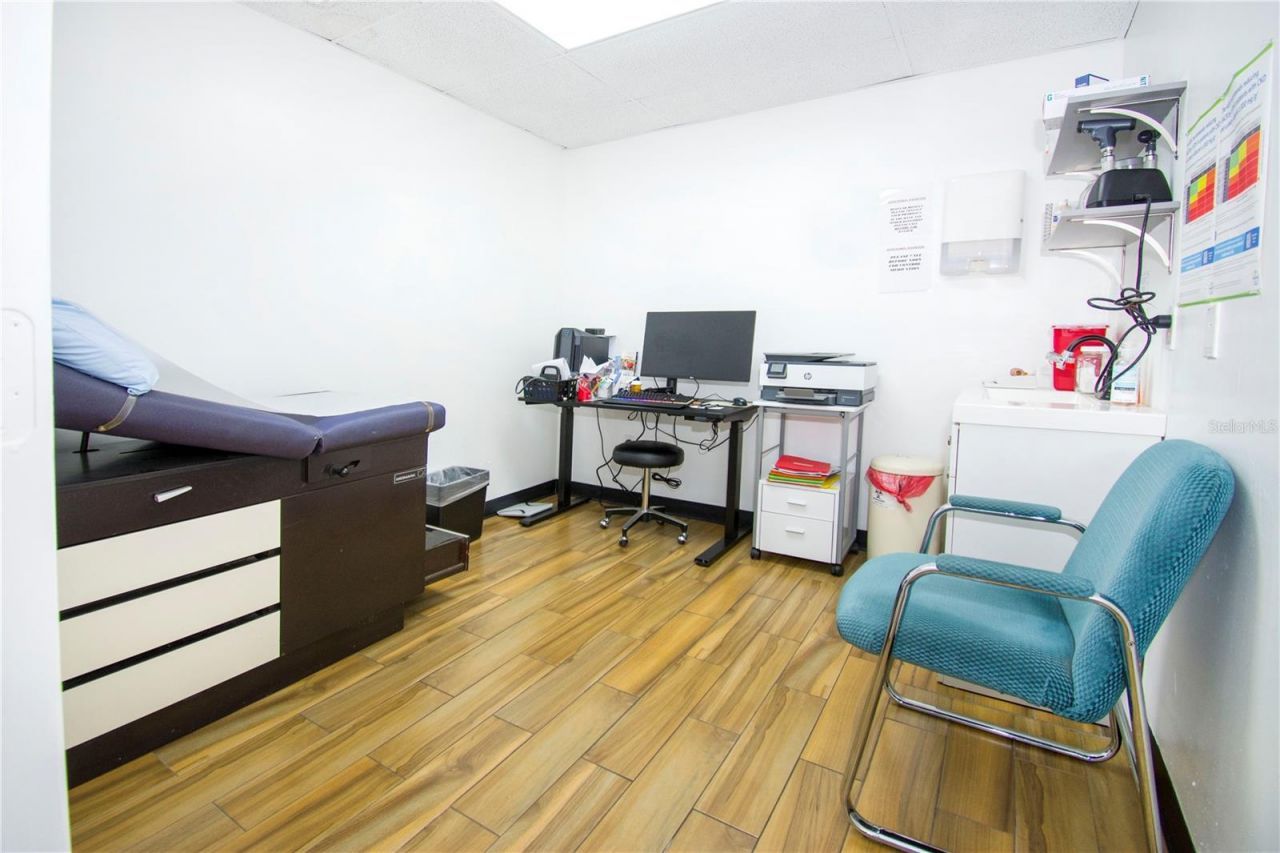4710 N Habana Avenue, Unit 402, Tampa, FL 33614 Photo