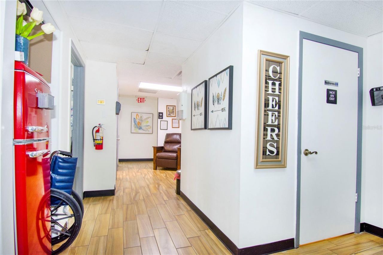 4710 N Habana Avenue, Unit 402, Tampa, FL 33614 Photo