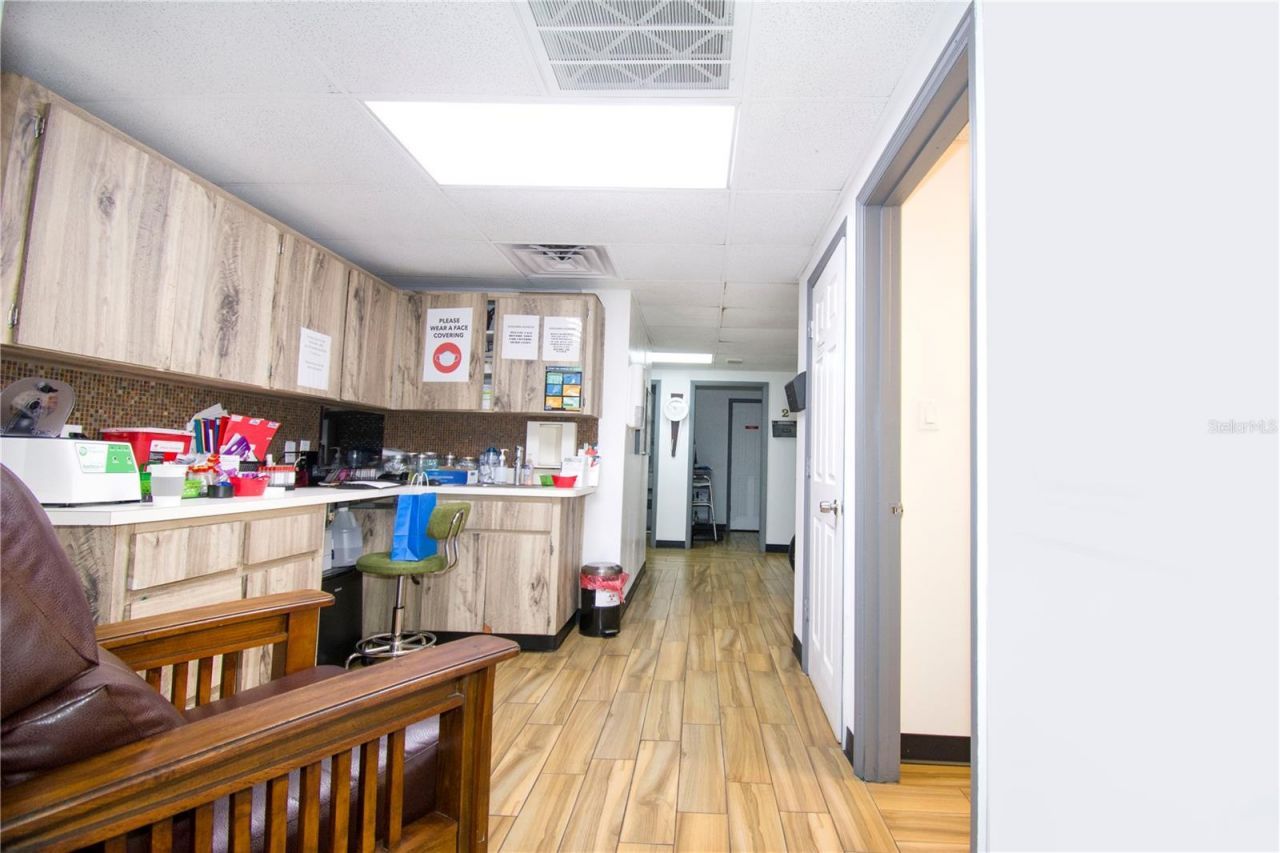 4710 N Habana Avenue, Unit 402, Tampa, FL 33614 Photo