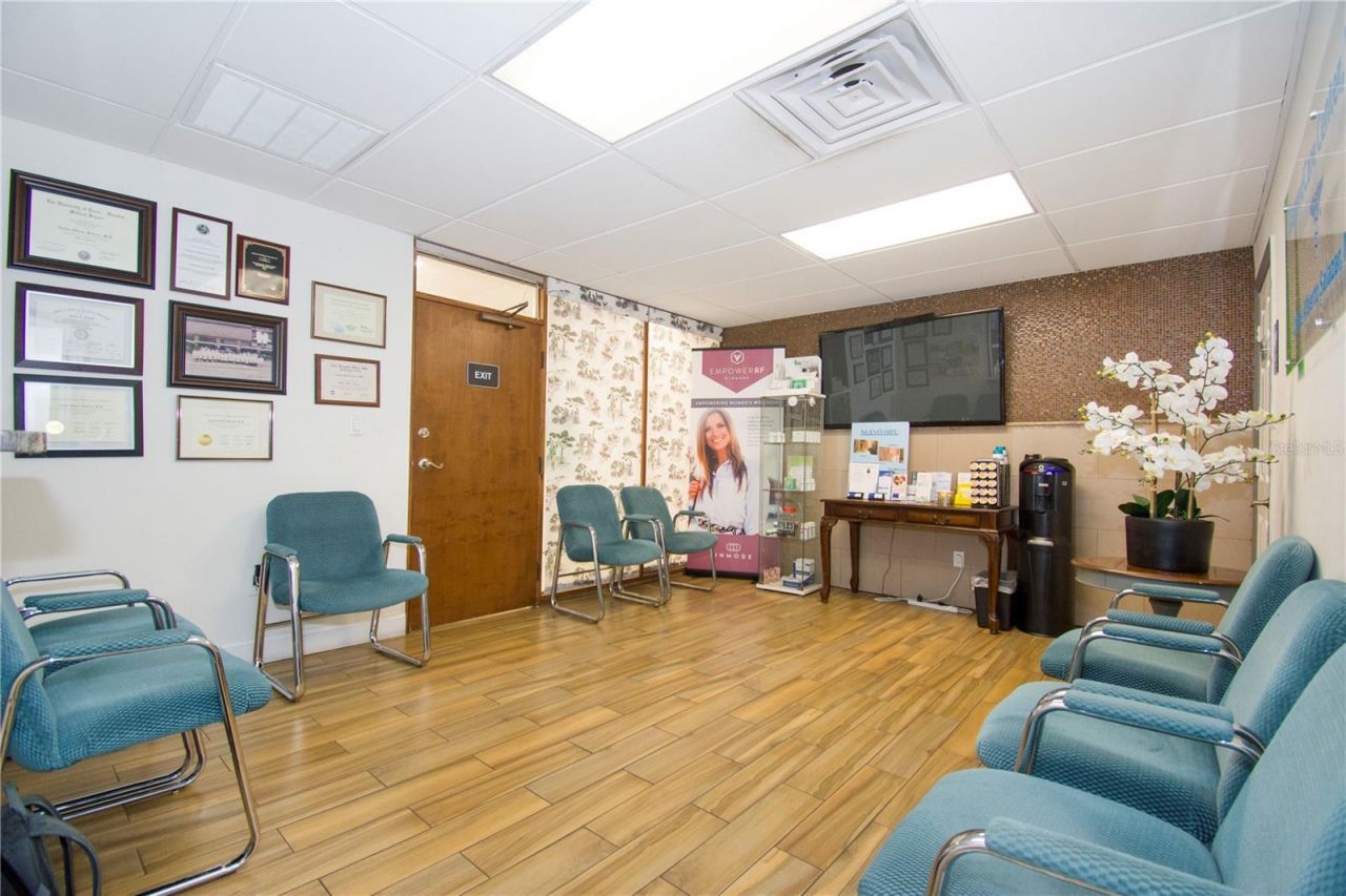4710 N Habana Avenue, Unit 402, Tampa, FL 33614 Photo