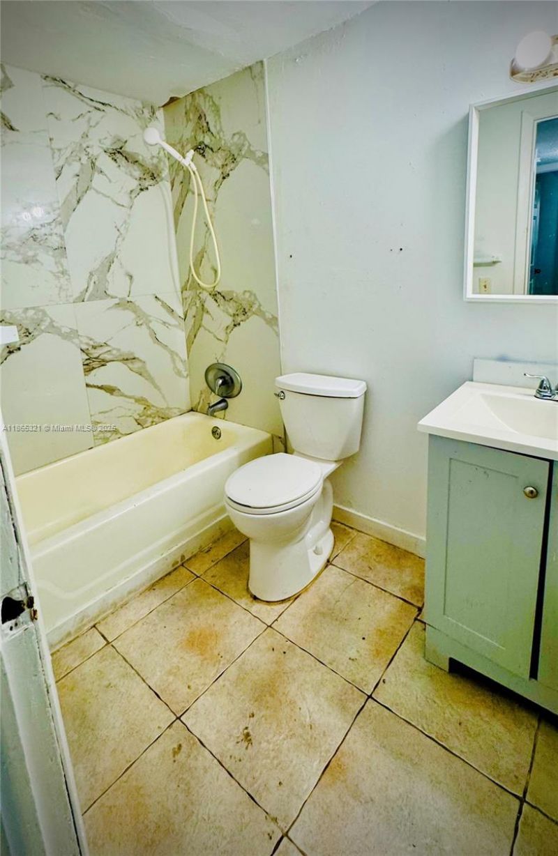 3700 NW 21st St, Unit 109, Lauderdale Lakes, FL 33311 Photo