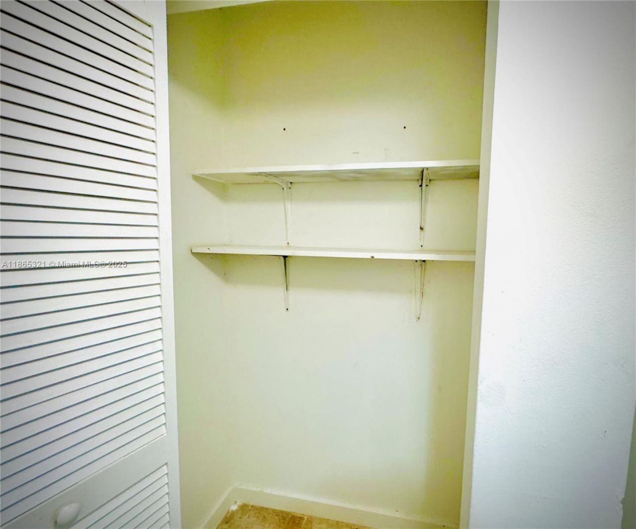 3700 NW 21st St, Unit 109, Lauderdale Lakes, FL 33311 Photo